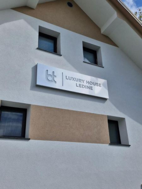 Luxury House Ledine